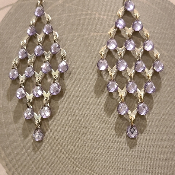 Dangling Earrings 💜 - Picture 3 of 4